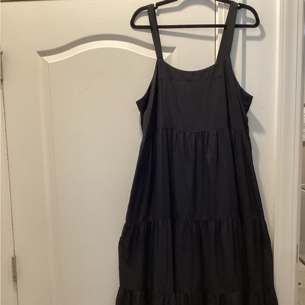 THE DROP  Black Tiered Maxi Dress - Classic Summer Sundress